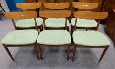 Appraisal: Early G Plan Teak extending table and matching set of