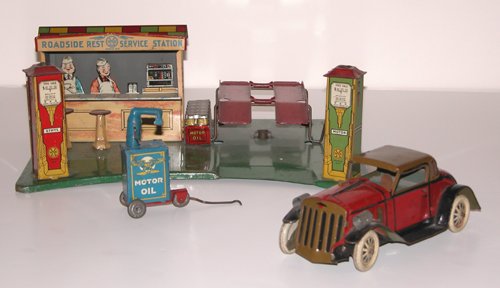 Appraisal: Artist Marx Toys Title Marx Roadside Rest Service Station Lithographed