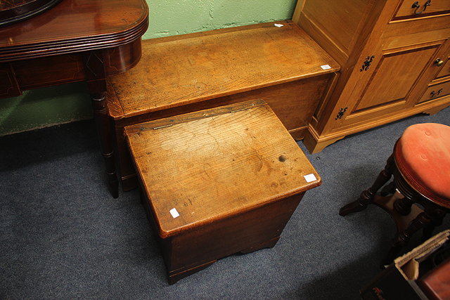 Appraisal: AN OAK AND ELM BLANKET CHEST of plain form with