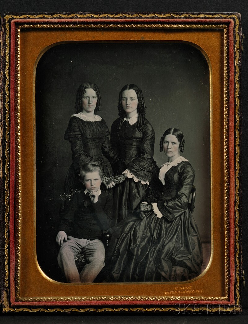 Appraisal: Half Plate Daguerreotype Family Portrait of a mother two daughters