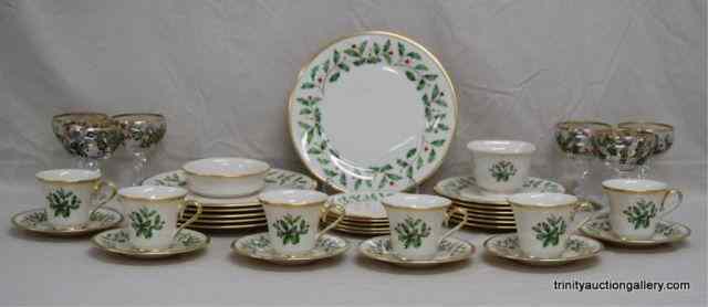 Appraisal: Lenox China Holiday Dimension pc Dinner WareThis is for a