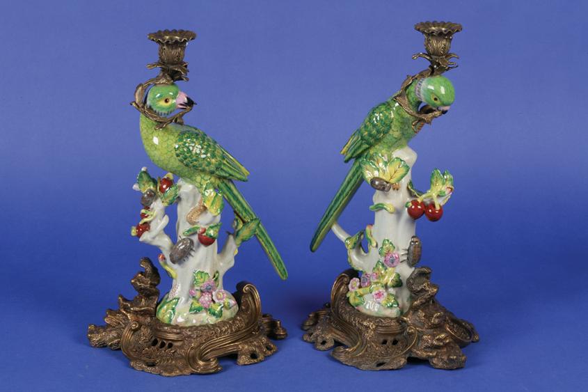 Appraisal: A PAIR OF MEISSEN STYLE MODELS OF GREEN PARROTS on