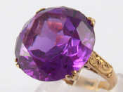 Appraisal: A yellow metal tests carat gold synthetic alexandrite ring stone