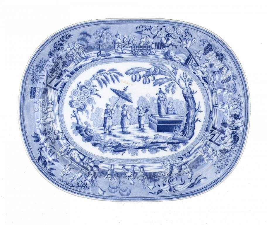 Appraisal: A MINTON BLUE PRINTED EARTHENWARE CHINESE SPORTS PATTERN MEAT DISH