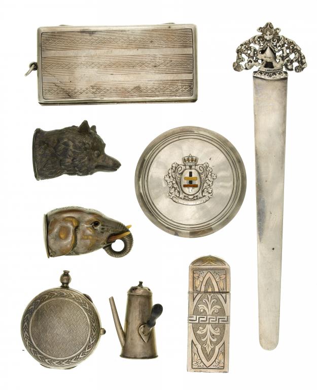 Appraisal: A VICTORIAN SILVER NOVELTY PEPPERETTE IN THE FORM OF A