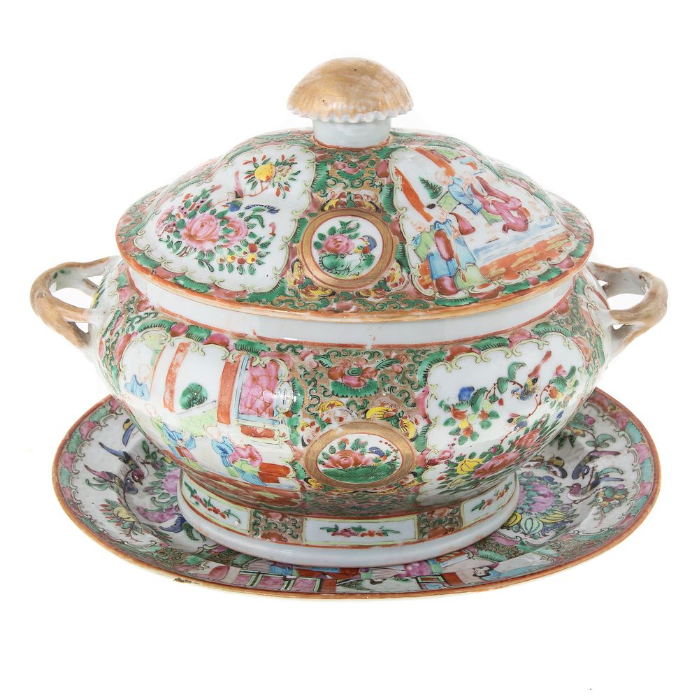 Appraisal: Chinese Export Rose Medallion Soup Tureen Circa bulbous form with