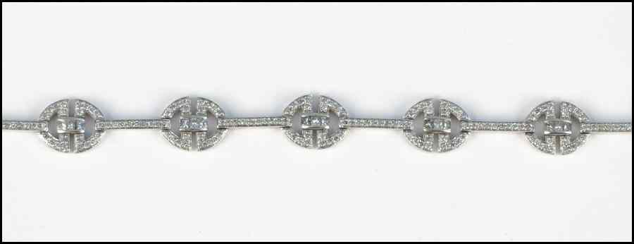 Appraisal: KARAT WHITE GOLD AND DIAMOND BRACELET Diamonds are H-I color