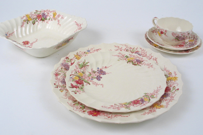 Appraisal: A COPELAND SPODE PORCELAIN DINNER SET pieces in the Fairy