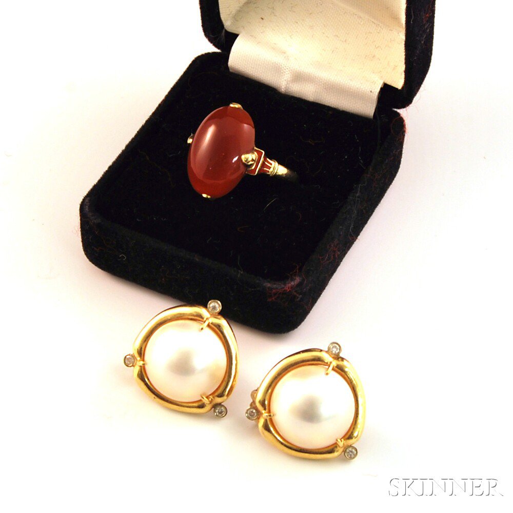 Appraisal: Two Pieces of Pearl and Hardstone Jewelry a pair of