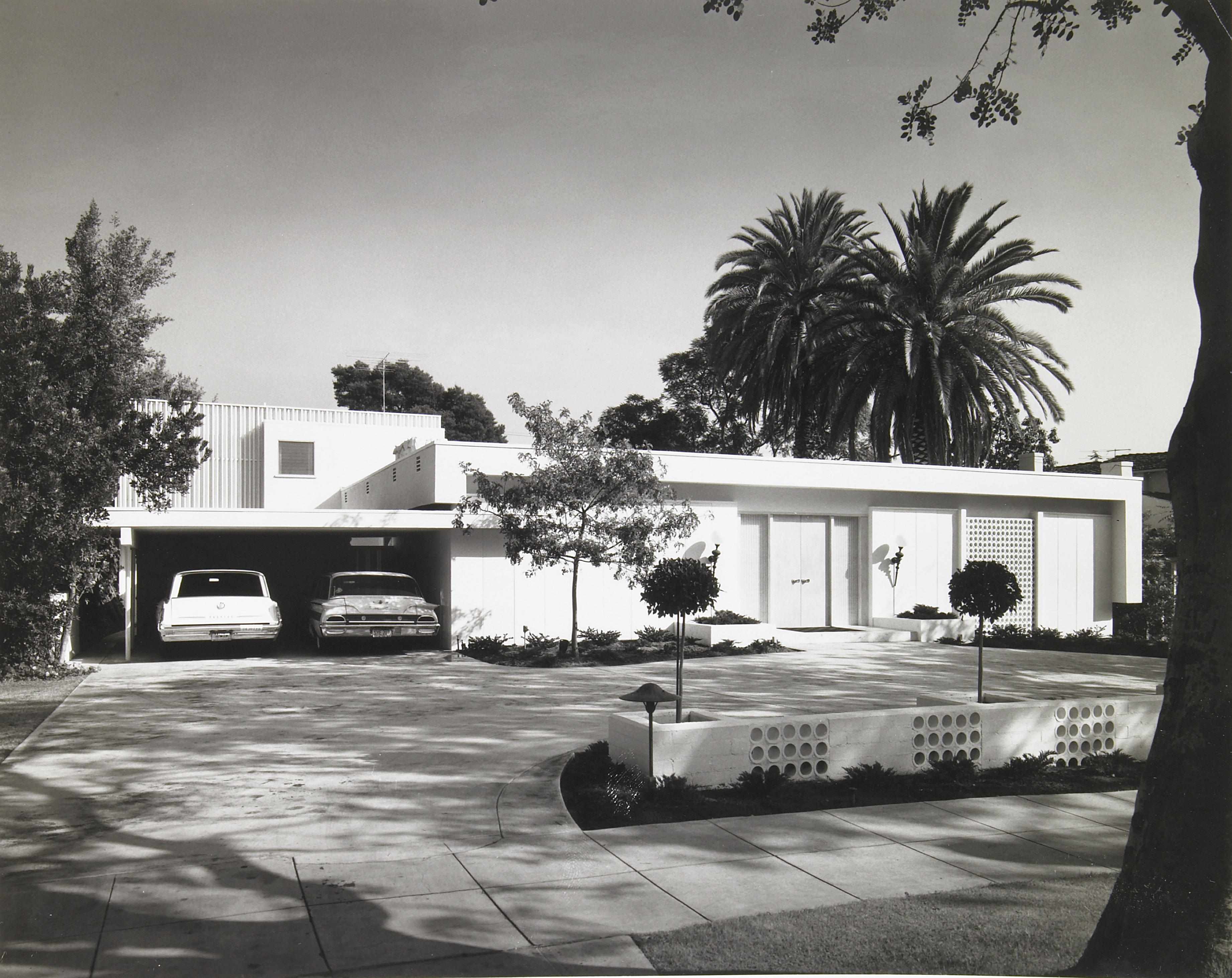 Appraisal: A group of eight Julius Shulman gelatin silver prints from