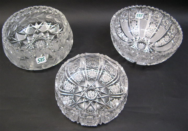 Appraisal: EIGHT PIECES OF CONTINENTAL CUT AND PRESSED GLASS ITEMS bowls