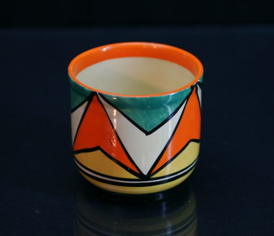 Appraisal: A Clarice Cliff turned pot in Heath' pattern cm