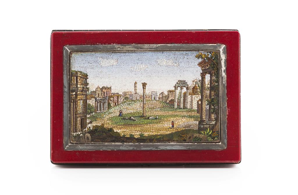 Appraisal: A central European table snuff box indistinctly marked the rectangular