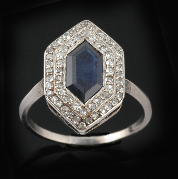 Appraisal: An Art Deco sapphire and diamond plaque ring Centrally set