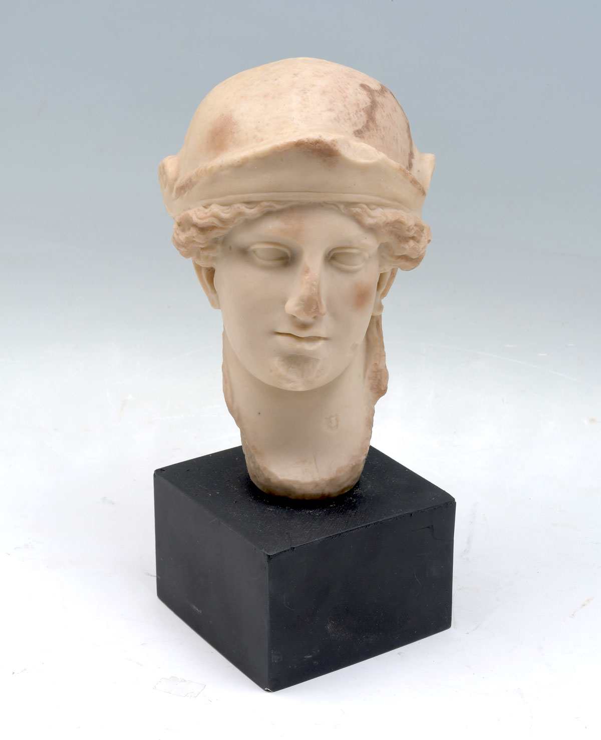 Appraisal: RESIN CAST ANTIQUE STYLE BUST Marked ''The Pavilion VI TMA