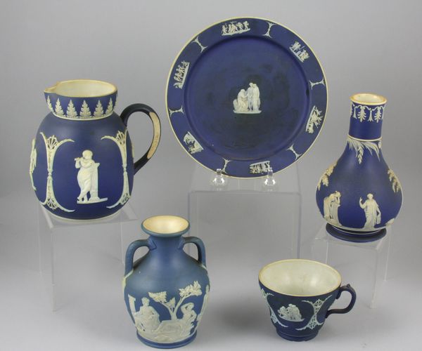 Appraisal: Five early Wedgewood pieces h tallest vase Handle on pitcher