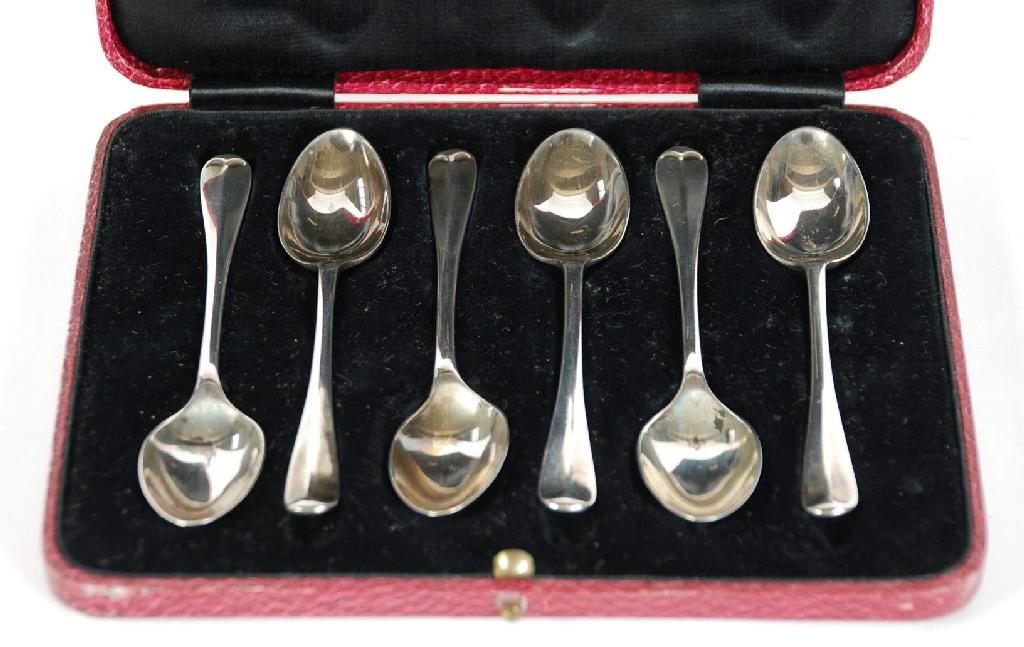 Appraisal: GEORGE V CASED SET OF SIX SILVER TEASPOONS by Thomas