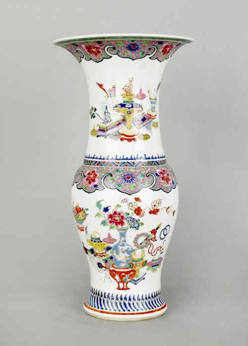 Appraisal: Chinese famille rose porcelain yen yen vase h