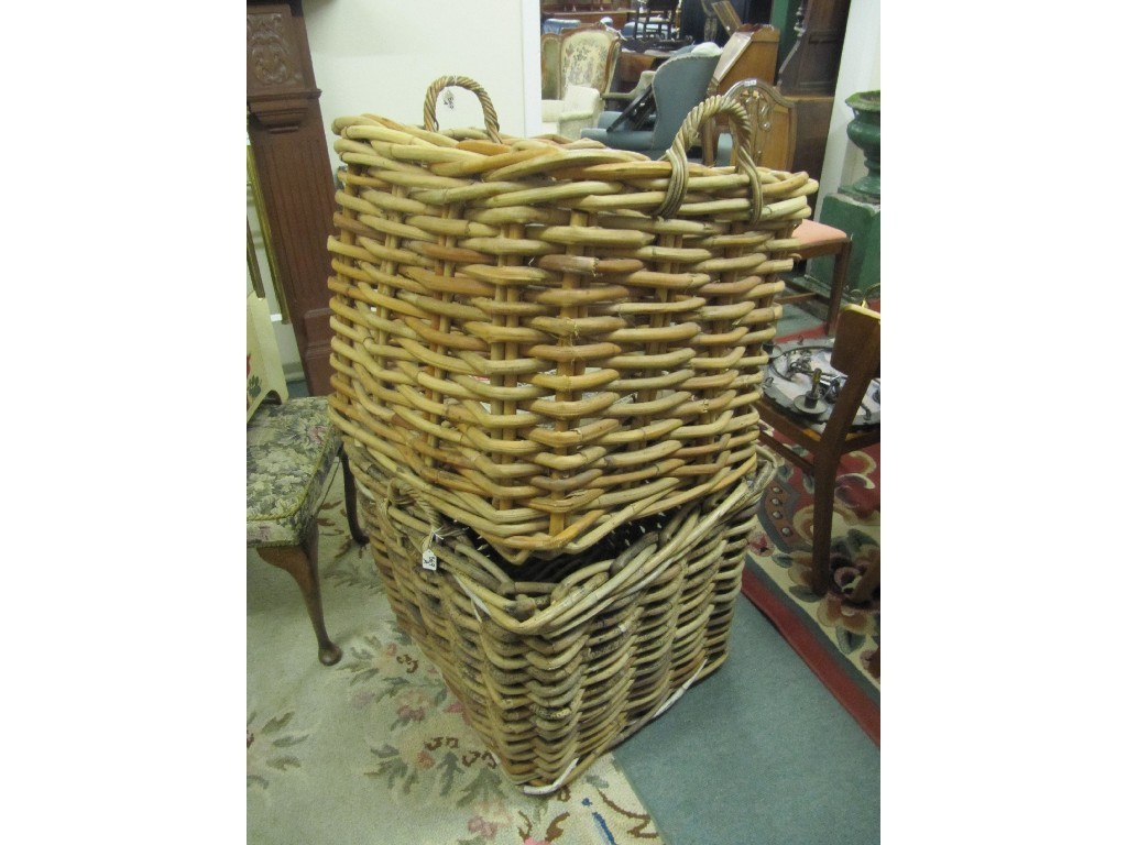 Appraisal: Pair of wicker bread baskets