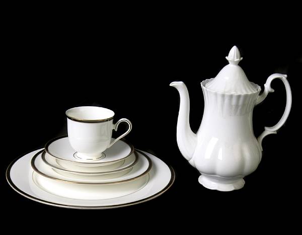 Appraisal: A Lenox porcelain dinner service in the Kristy pattern comprising