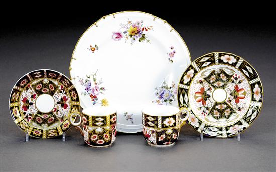 Appraisal: Royal Crown Derby cups saucers and plates Derby Posies pattern