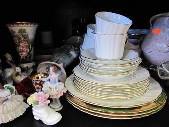 Appraisal: ONE SHELF OF ASSORTED ITEMS INCL GLASS CHINA LACE GROUPS