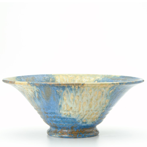 Appraisal: ROSEVILLE Imperial II flaring bowl covered in a fine bright