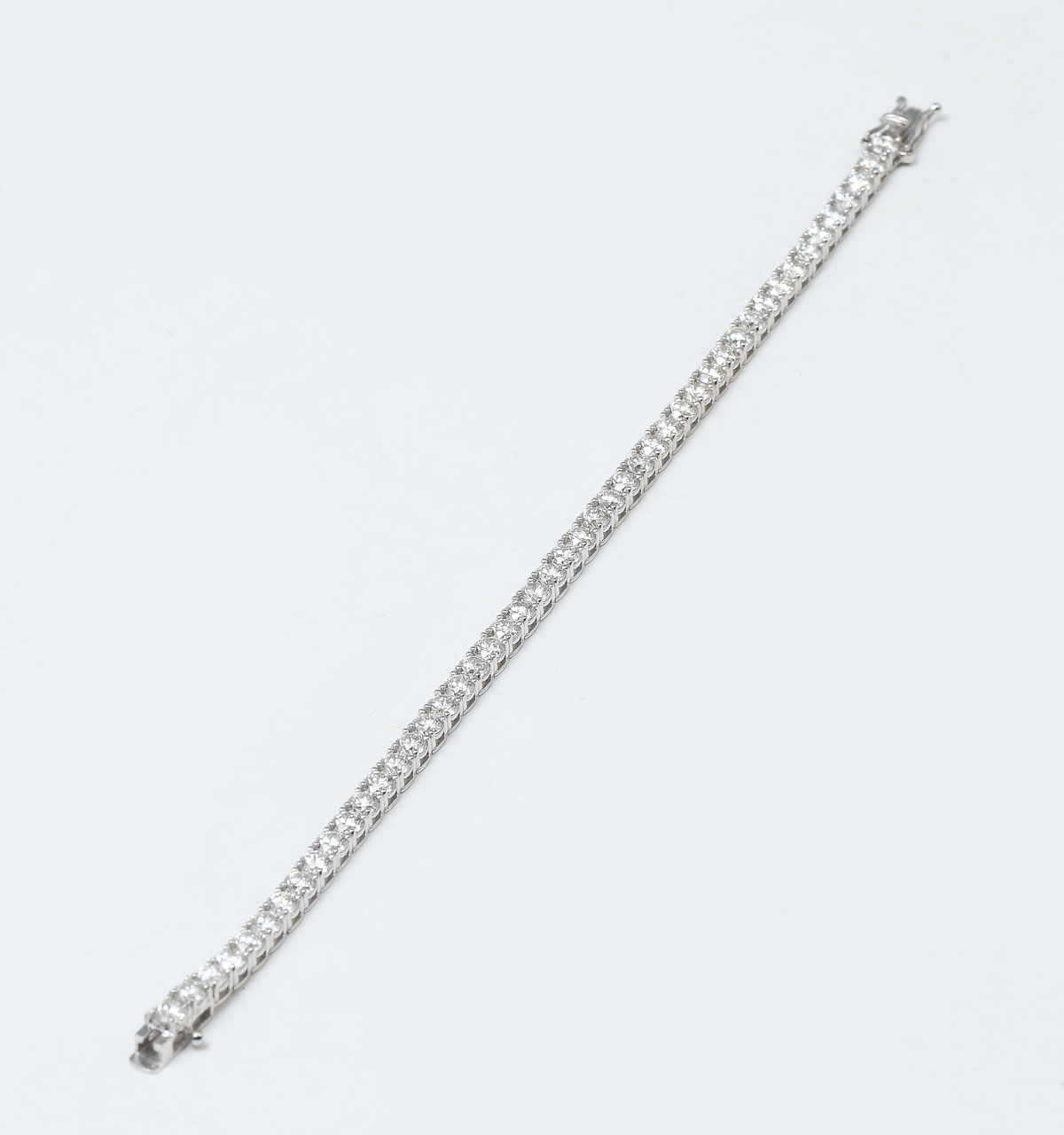 Appraisal: K CTW DIAMOND BRACELET Gorgeous '' in-line K white gold