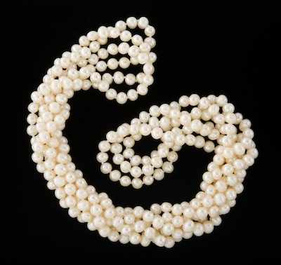 Appraisal: A Long Strand of Freshwater Cultured Pearls An attractive inch