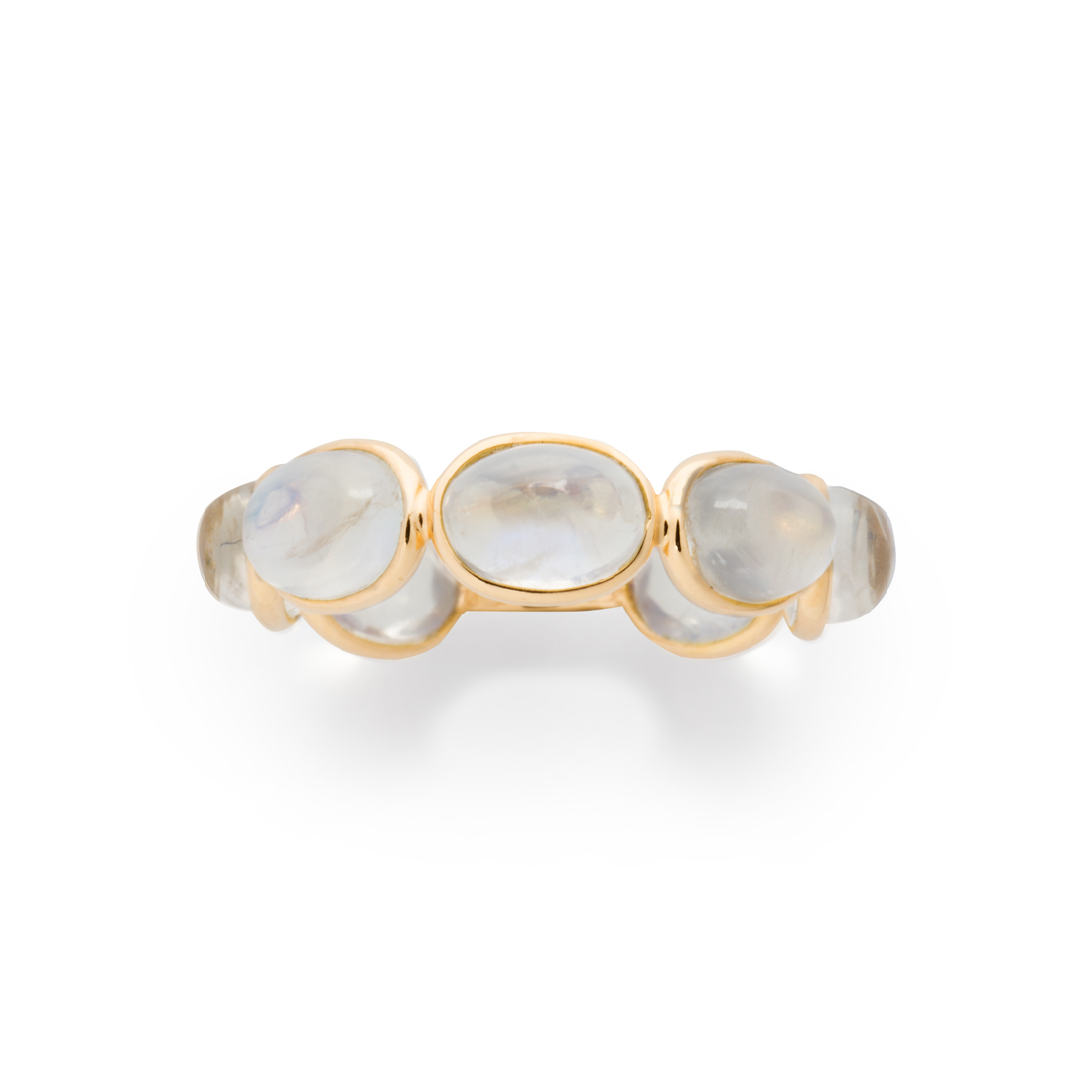 Appraisal: A MOONSTONE AND EIGHTEEN KARAT GOLD RING A moonstone and