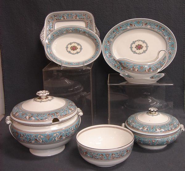 Appraisal: pcs Wedgwood Florentine Turquoise W dinnerware c o dinner plates