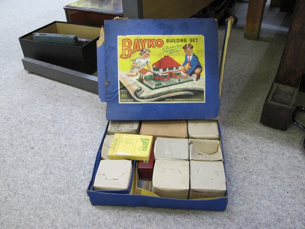 Appraisal: A Bayko building set