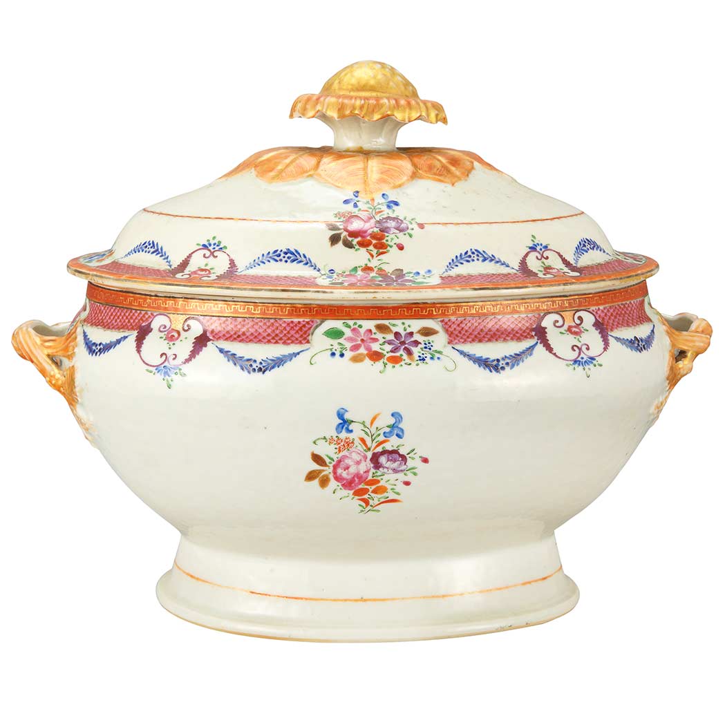 Appraisal: Chinese Export Famille Rose Porcelain Covered Tureen th Century With