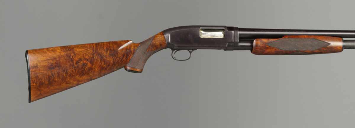 Appraisal: Winchester Model - g Serial gauge shotgun cylinder bore Deluxe