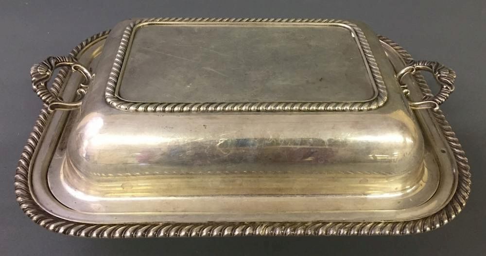 Appraisal: Sterling Silver Covered Vegetable Dish Sterling silver covered vegetable dish