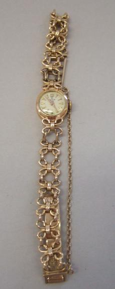 Appraisal: A ladies ct gold Tudor Royal bracelet wristwatch the signed