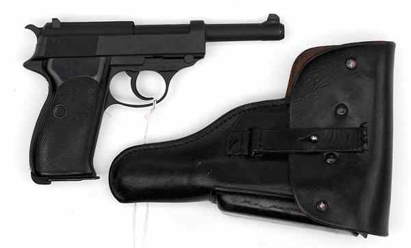 Appraisal: Walther P Semi-Auto West German Police Pistol with Holster mm