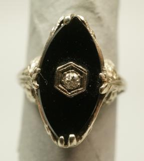 Appraisal: K Gold Onyx Diamond Ring Filigree setting w K Gold