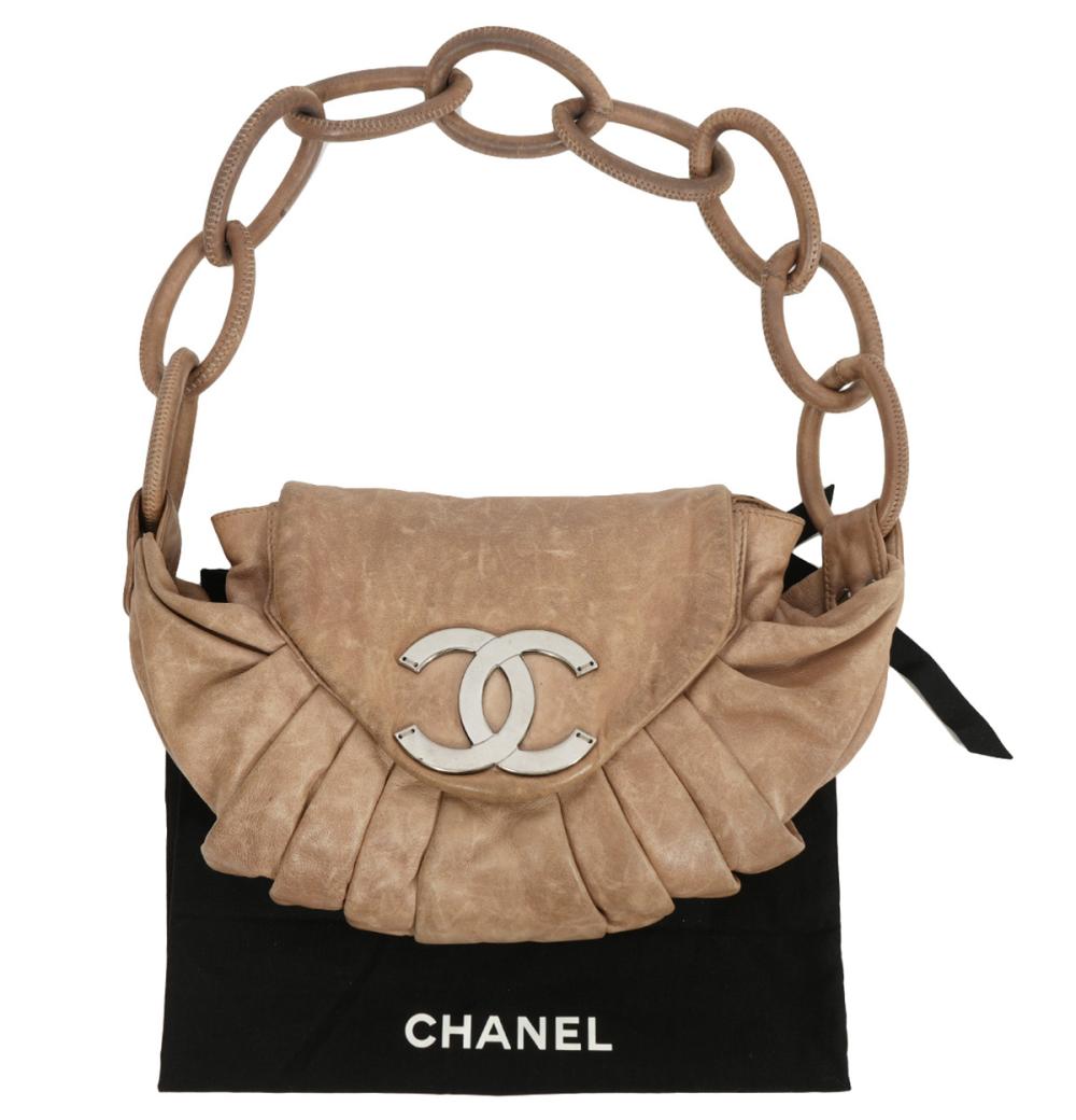 Appraisal: CHANEL LEATHER SHOULDER BAG WITH LINKED HANDLEChanel Limited Edition brown