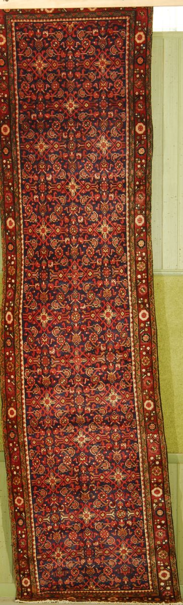 Appraisal: ORIENTAL RUG HAMADAN CORRIDOR CARPET ' x ' ' Bold