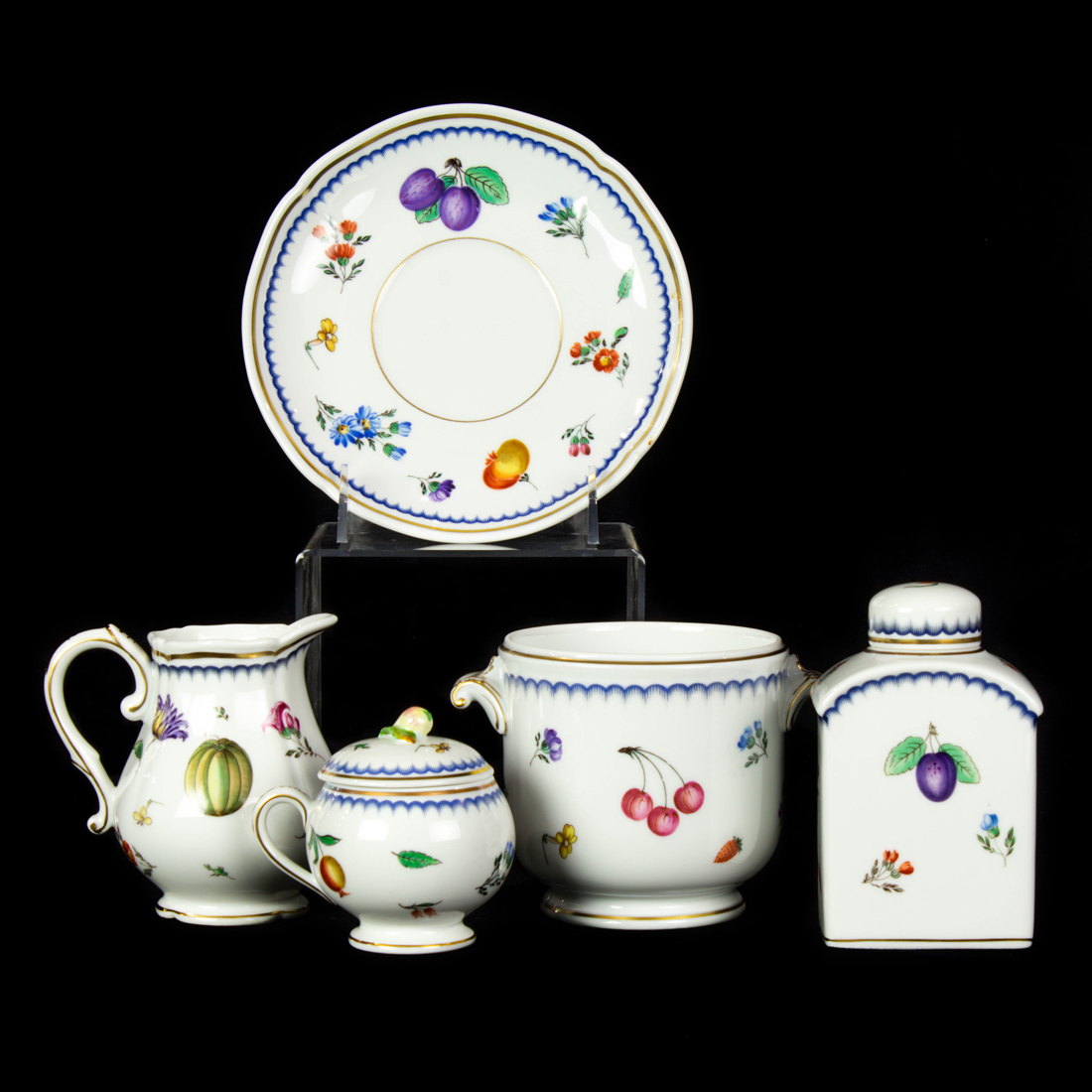 Appraisal: LOT OF RICHARD GINORI PORCELAIN IN THE ITALIAN FRUITS PATTERN