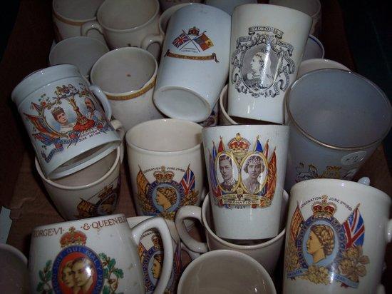 Appraisal: A Wilkinson mug for the Coronation of King George VI