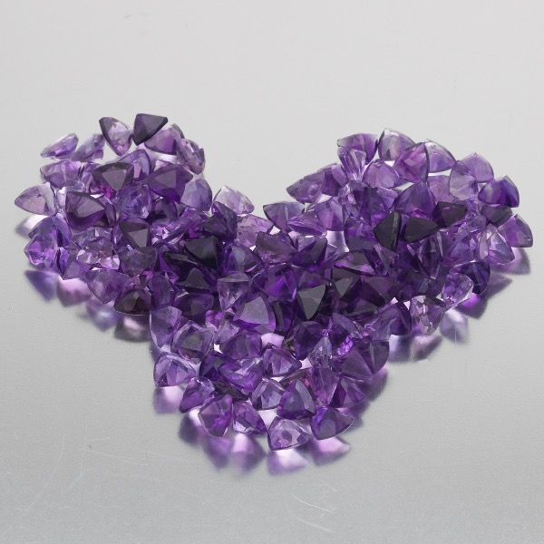 Appraisal: AFRICAN AMETHYST CT TOTAL MULTIPLE TRILLION CUT AMETHYST GEMSTONE African