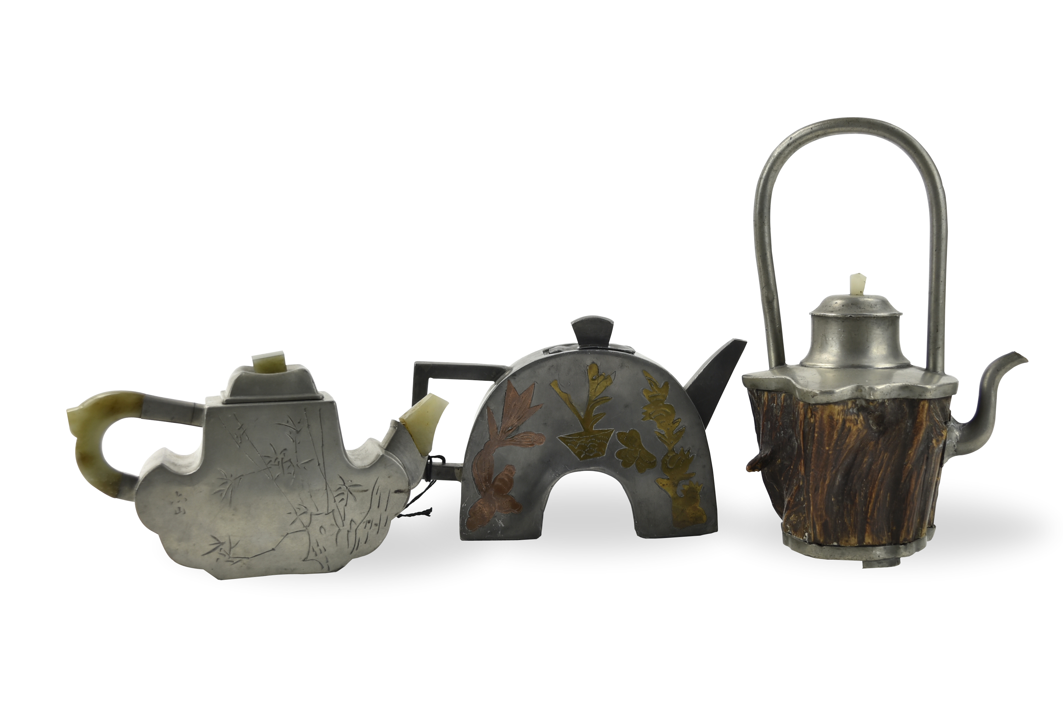 Appraisal: the teapot and cover incised with bamboo trees on one