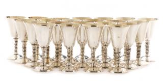 Appraisal: Set of Spanish Silver Goblets w Grapevine Stem Set of