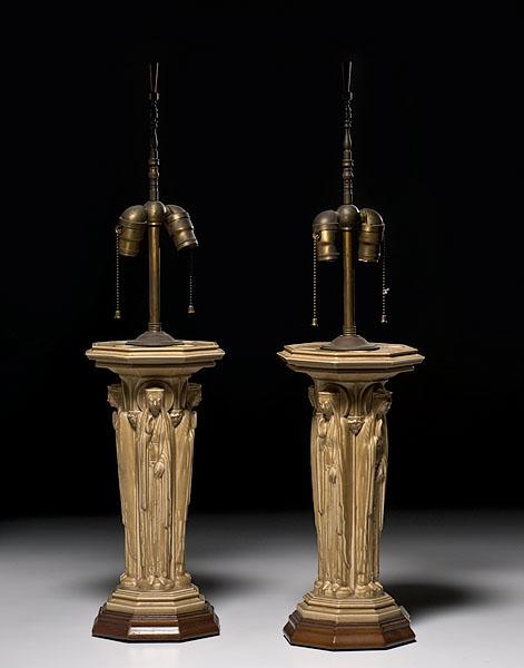 Appraisal: PAIR OF ROOKWOOD LAMPS American in mat brown glaze with