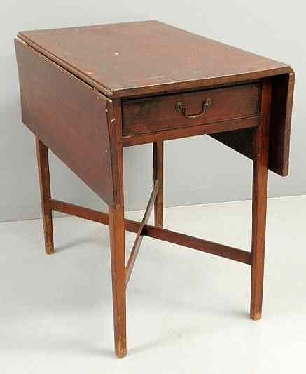 Appraisal: Philadelphia Chippendale mahogany drop-leaf Pembroke table c with a single