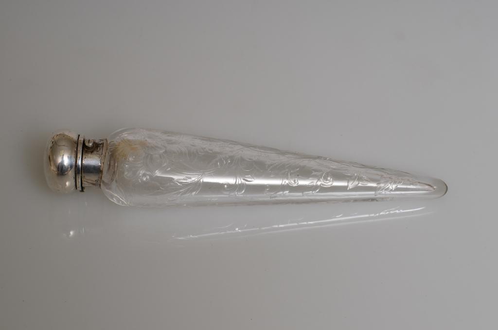 Appraisal: GOOD VICTORIAN SILVER-TOPPED AND CUT-GLASS SCENT BOTTLE BIRMINGHAM the torpedo-form