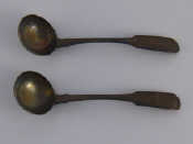 Appraisal: A pair of early Victorian Irish silver fiddle pattern sauce