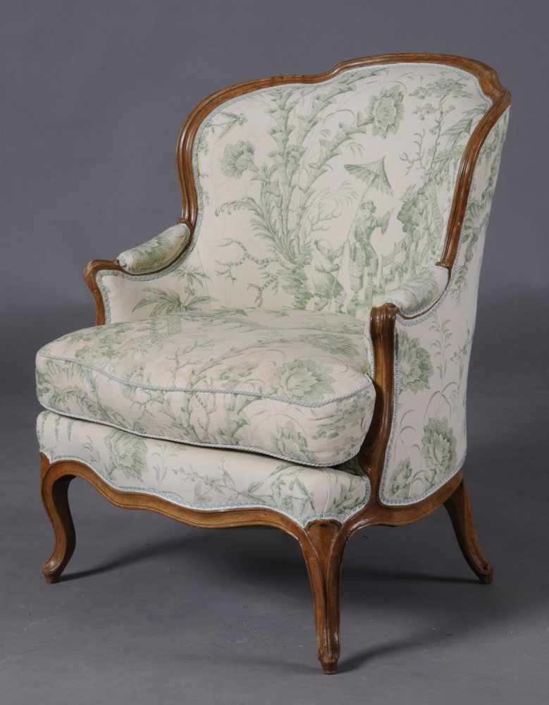 Appraisal: LOUIS XV BEECHWWOD BERG RE EN CABRIOLET The arched upholstered